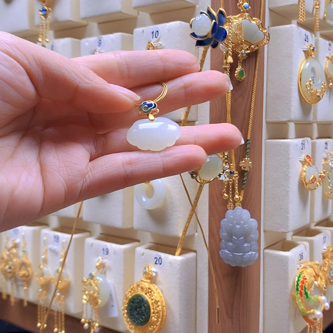 和田玉银S925镶嵌颈饰