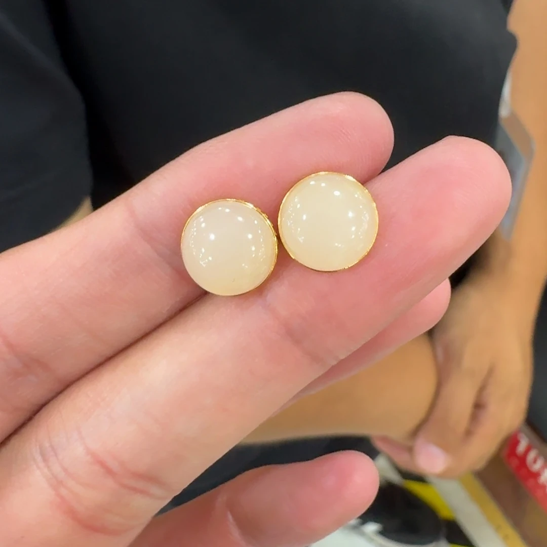 和田玉18K金镶嵌颈饰529冰冰耳钉