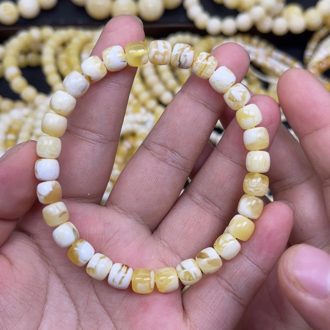 未镶嵌琥珀珠宝奇石