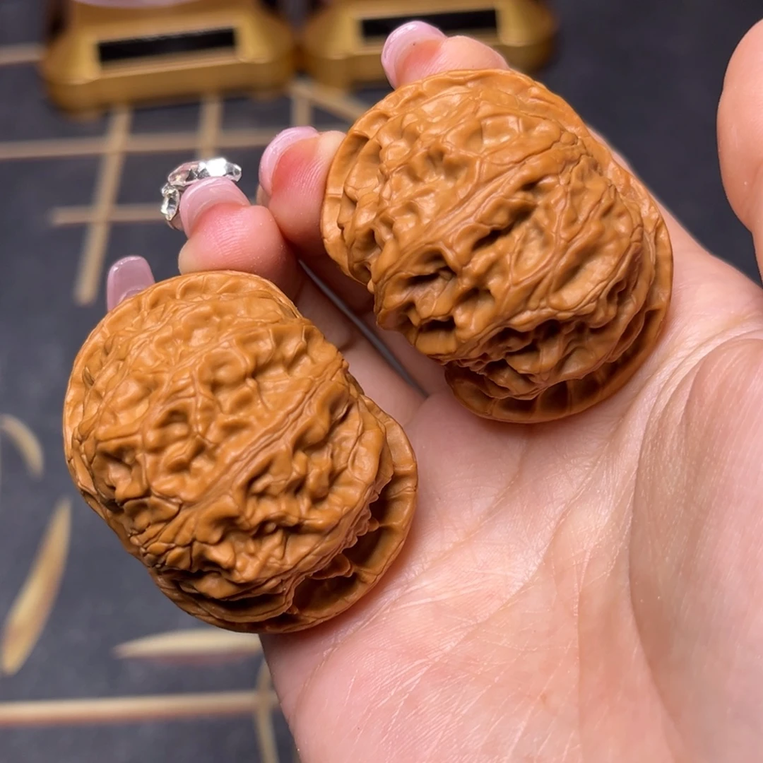 文玩核桃吊坠苹果园46.5