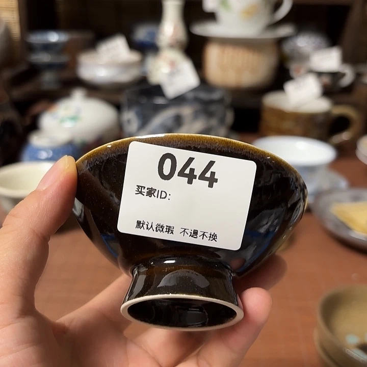 瓷片鱼**在喵喵日瓷都是大漂亮