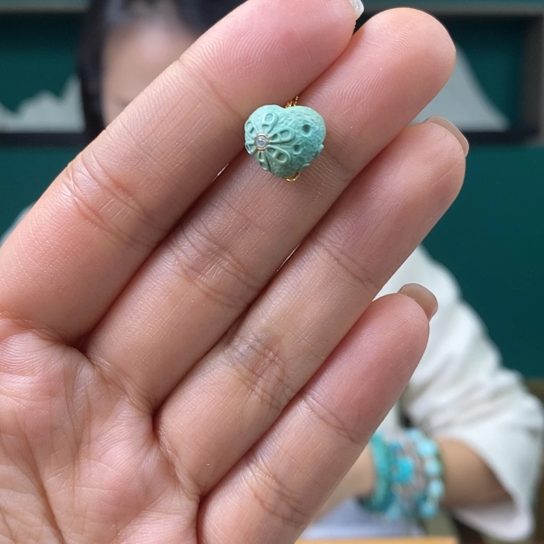 绿松石未镶嵌珠宝奇石