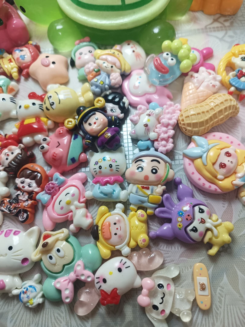 卡通树脂奶油胶DIY材料手机壳装饰手工饰品配件款式丰富玩具