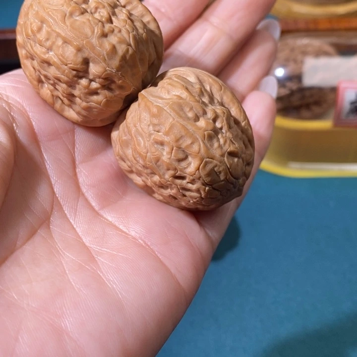 文玩核桃吊坠山***峰舍利子