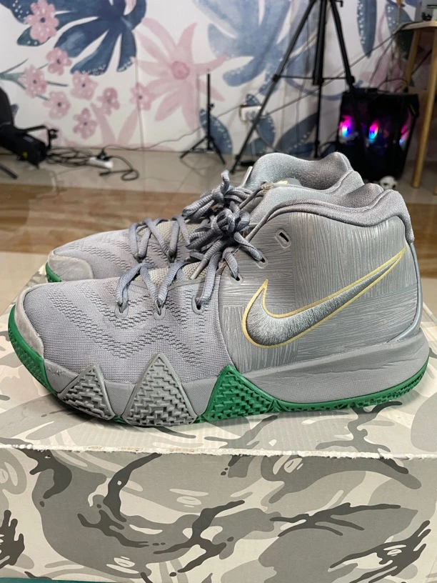 90新 maje 42.5码270/Kyrie 4 欧文4 zoom 缓震防滑 实战篮球鞋