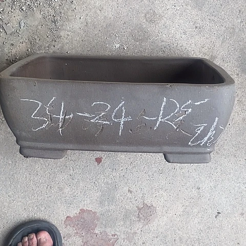 中国宜兴紫砂花，