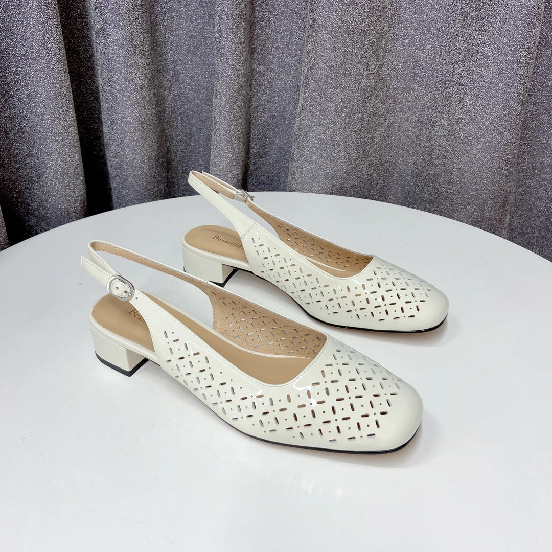 C6022   米白色 夏季时尚方头2025新款气质平底四季凉鞋