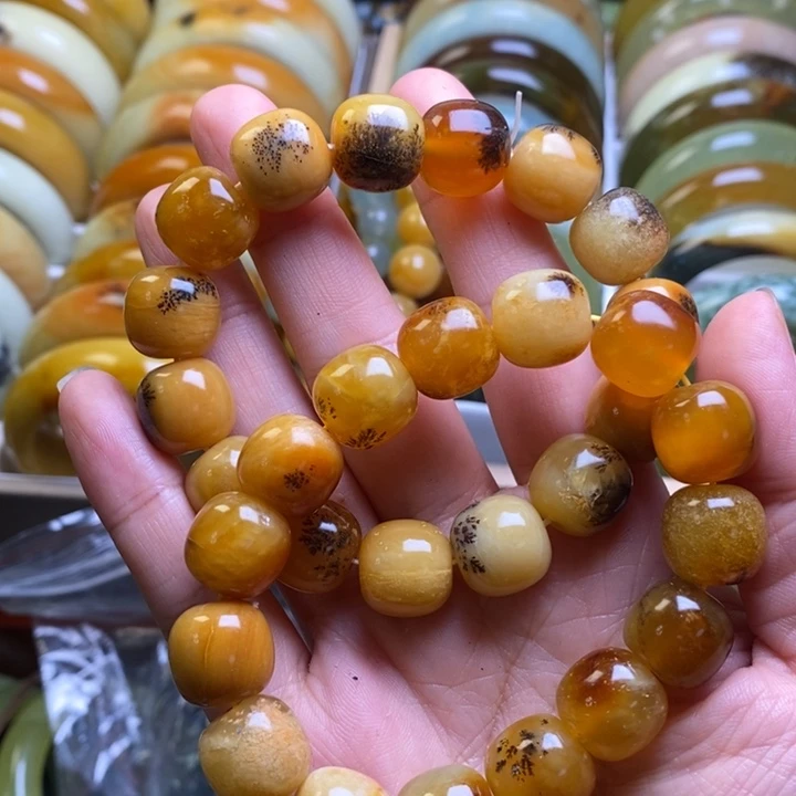 蛇纹石玉手串未镶嵌枫*丰