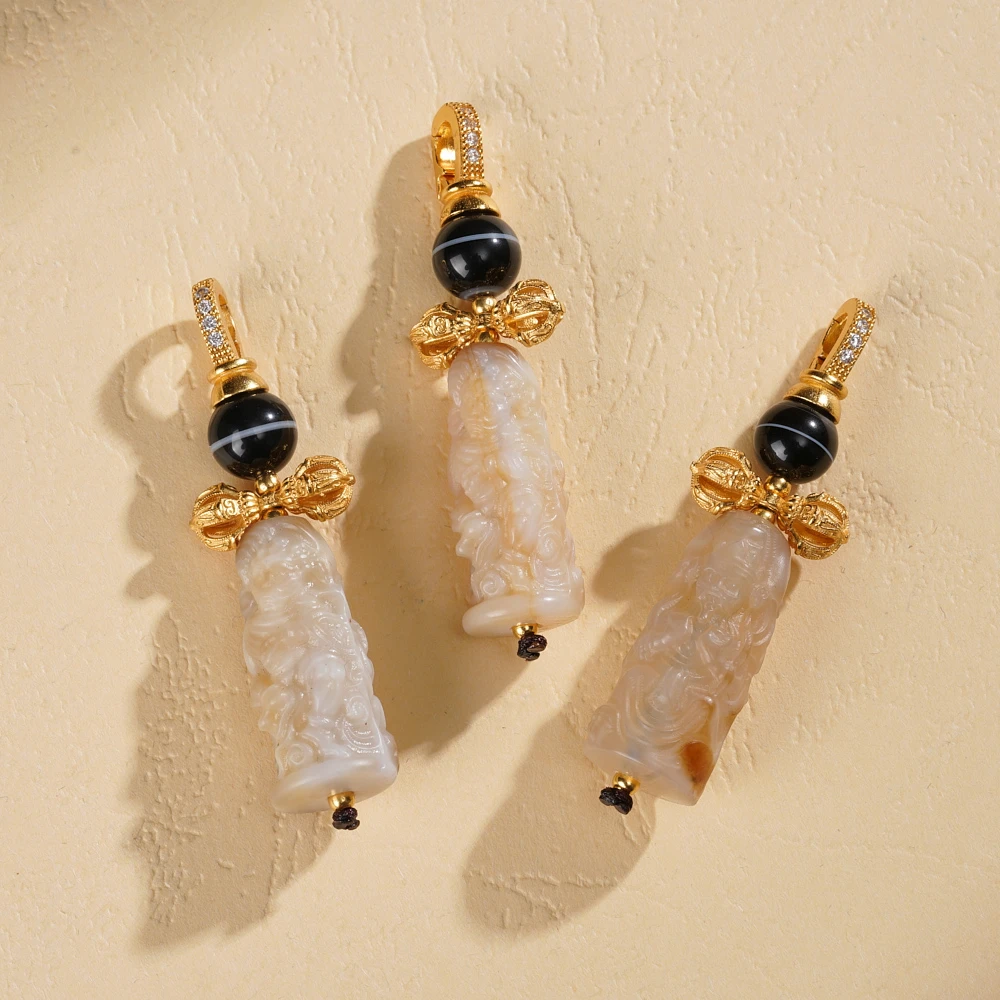 云丹拉姆丨双面雕刻扎基天珠吊坠多样性发其一