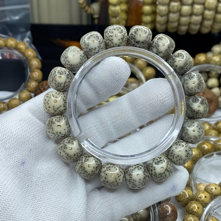 星月菩提吊坠恩*13×12石玉料月留白星月菩提手串