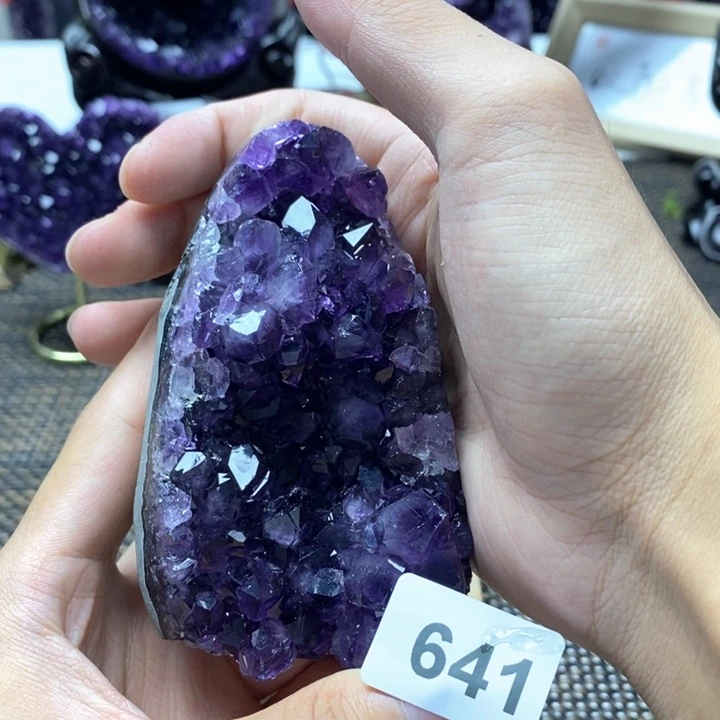 未镶嵌大型摆件（非配饰）水晶