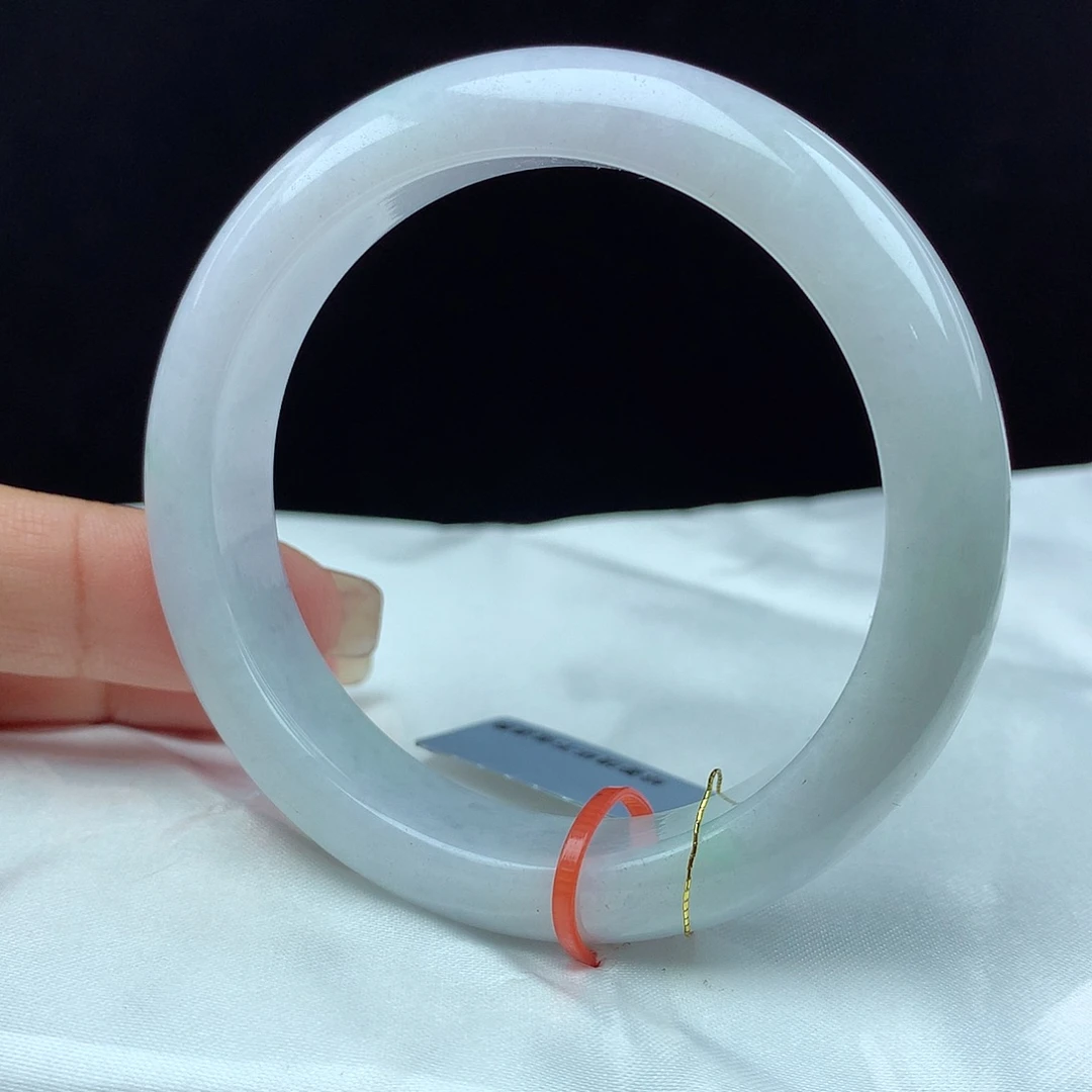 翡翠手镯未镶嵌55圈 0416