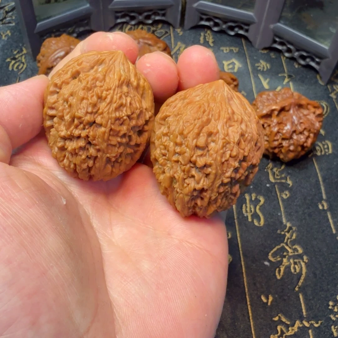 文玩核桃吊坠林****柳蒜头36