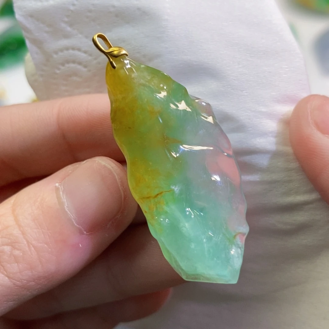 【闪购商品】翡翠吊坠(不含链)未镶嵌4863