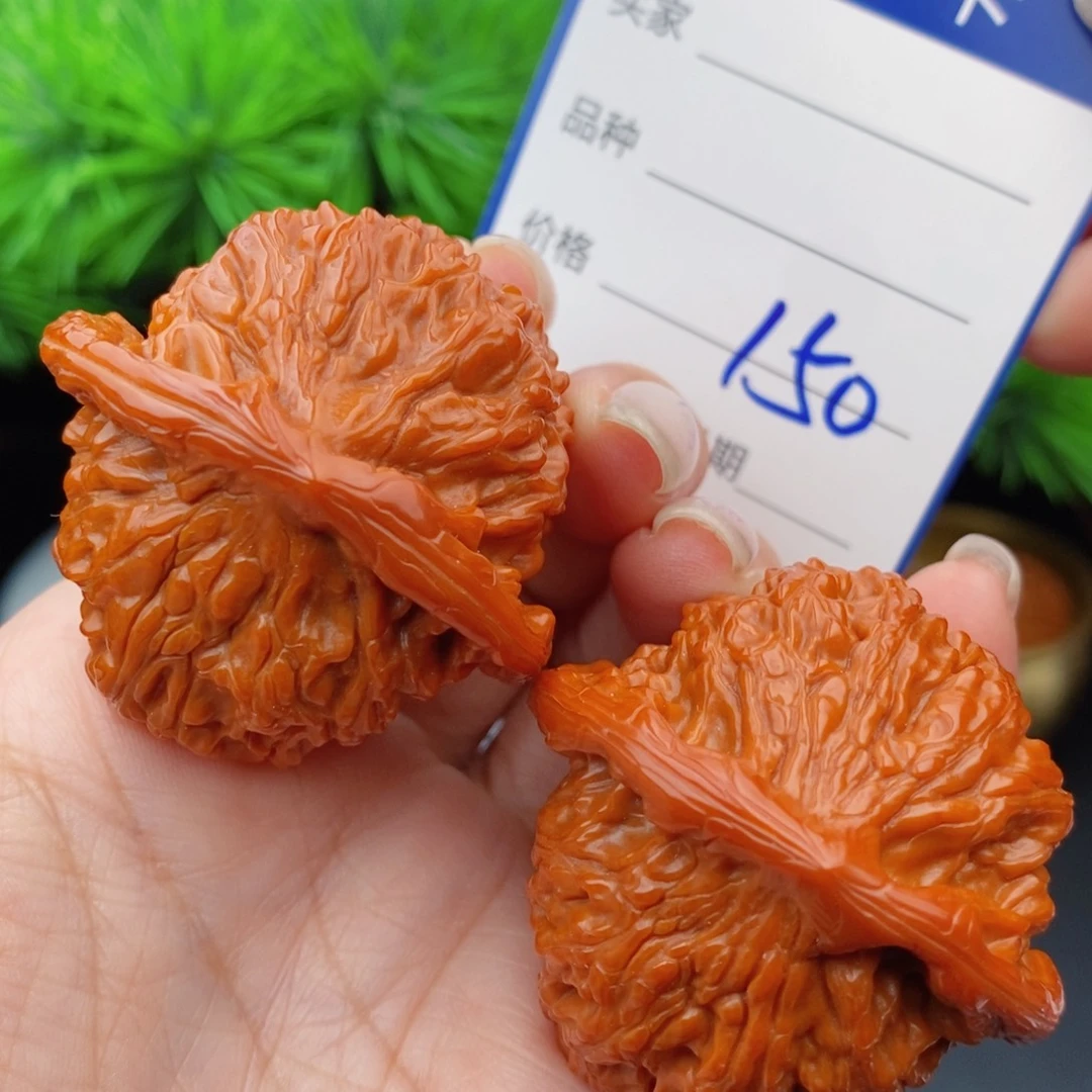 文玩核桃把件44红狮子150