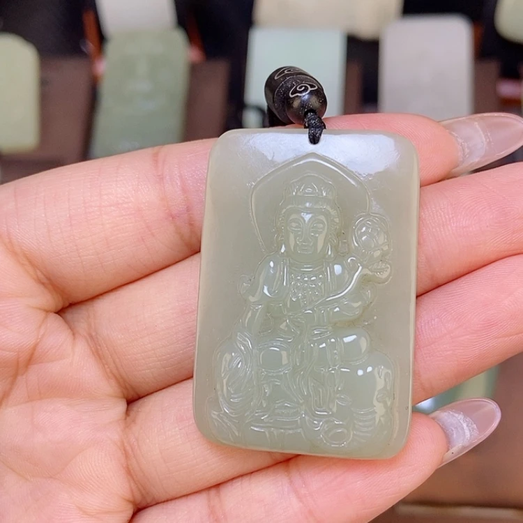 【闪购商品】颈饰未镶嵌和田玉