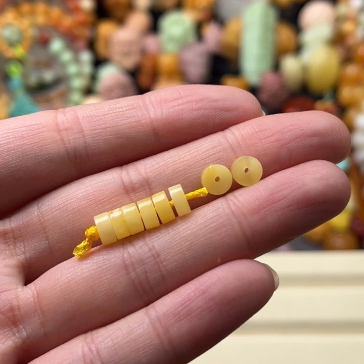 石英质玉（缅黄）未镶嵌珠宝半成品隔片