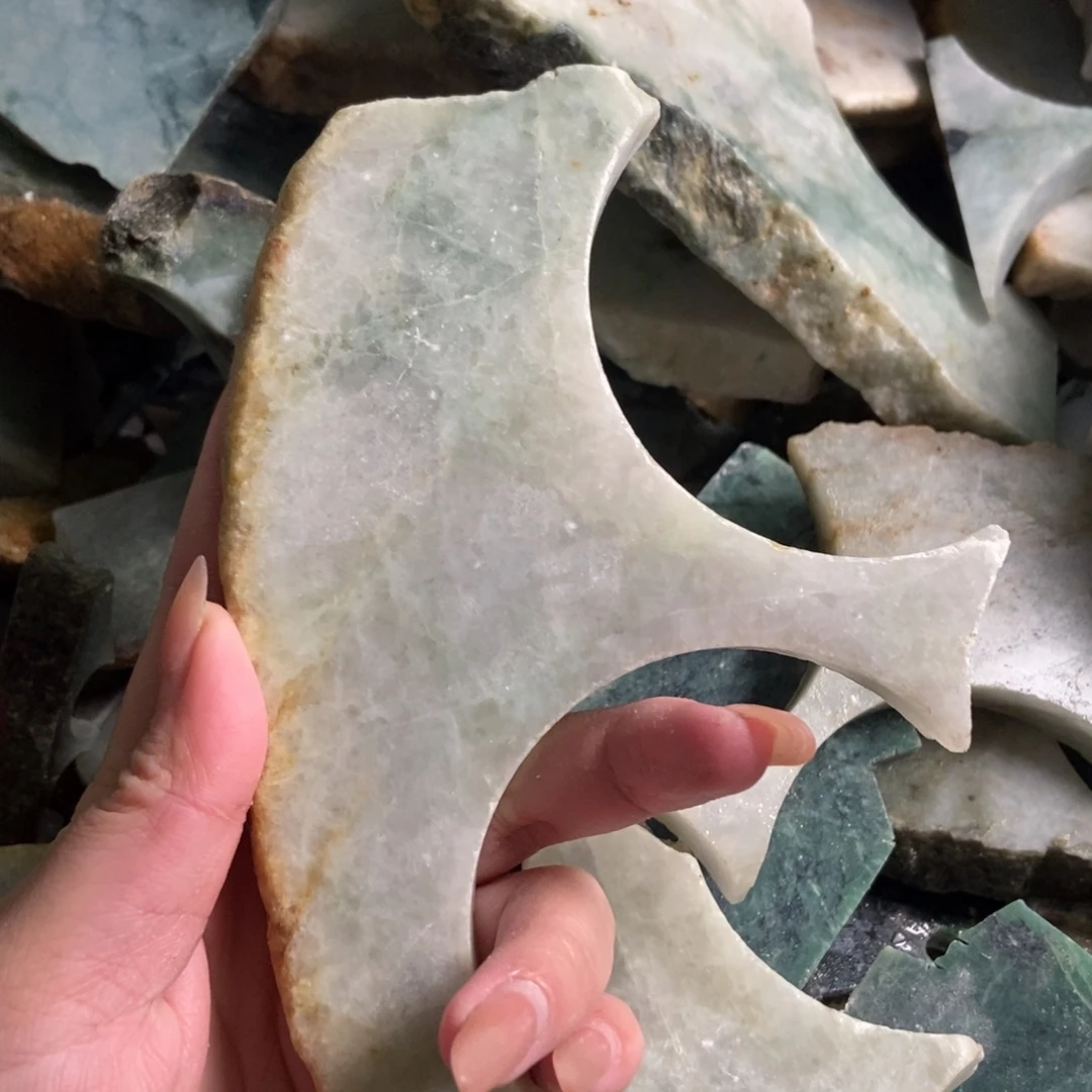 翡翠未镶嵌挂件天然翡翠