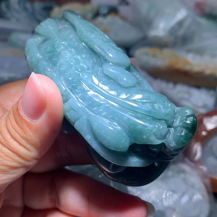 翡翠未镶嵌颈饰保真天然A货翡翠