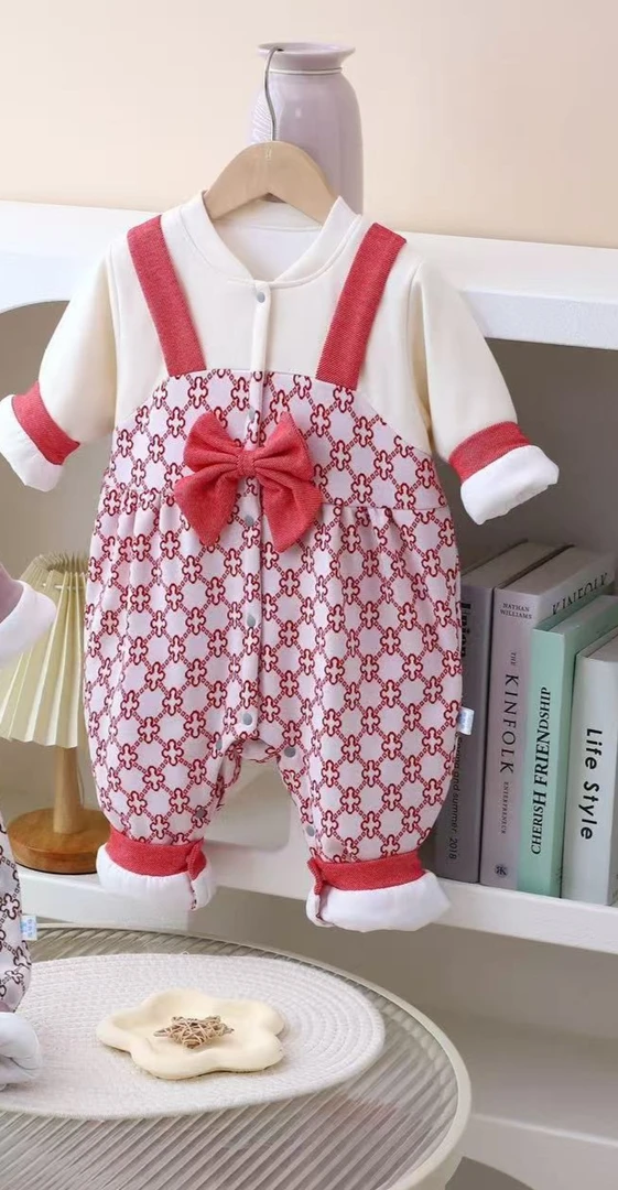 新款婴幼儿红色假背带40克薄棉连体