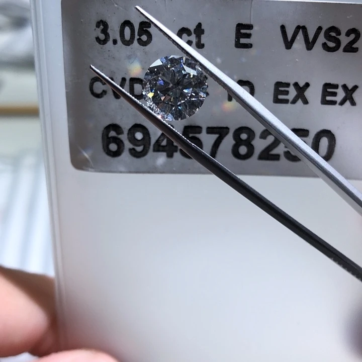 合成钻石裸石上海3.05ctEvvs2完美星箭
