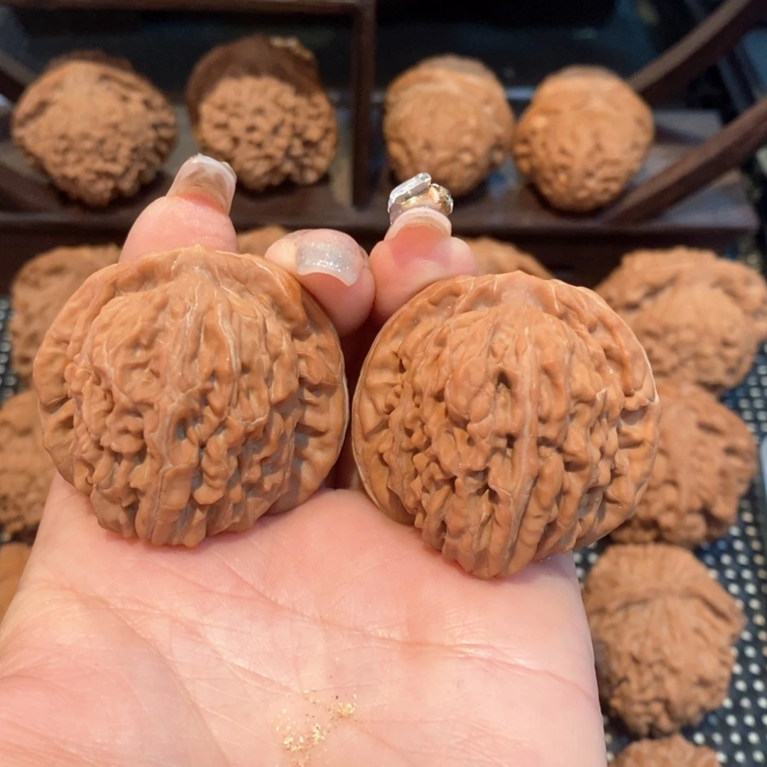 文玩核桃把件阿****e核桃