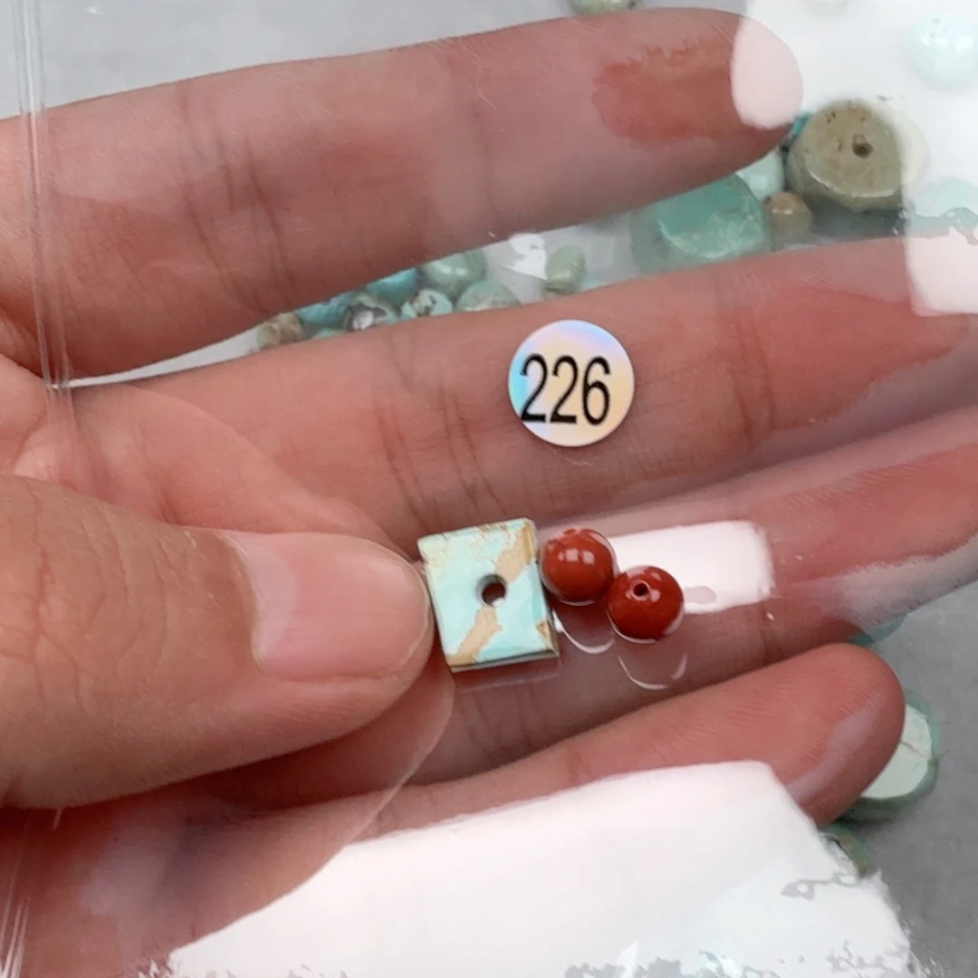 南红玛瑙未镶嵌珠宝奇石