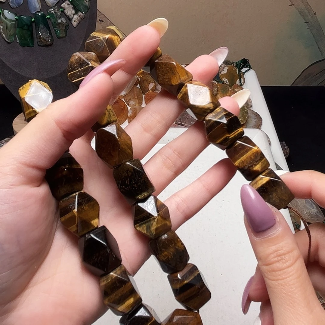 玛瑙/玉髓合金珠宝半成品j647 18.7*13.5m 虎眼石切面桶珠一条