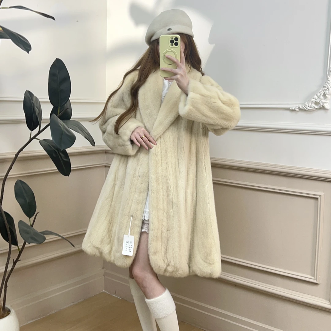 L40米杏大青果领甜美减龄款流光风女款外套
