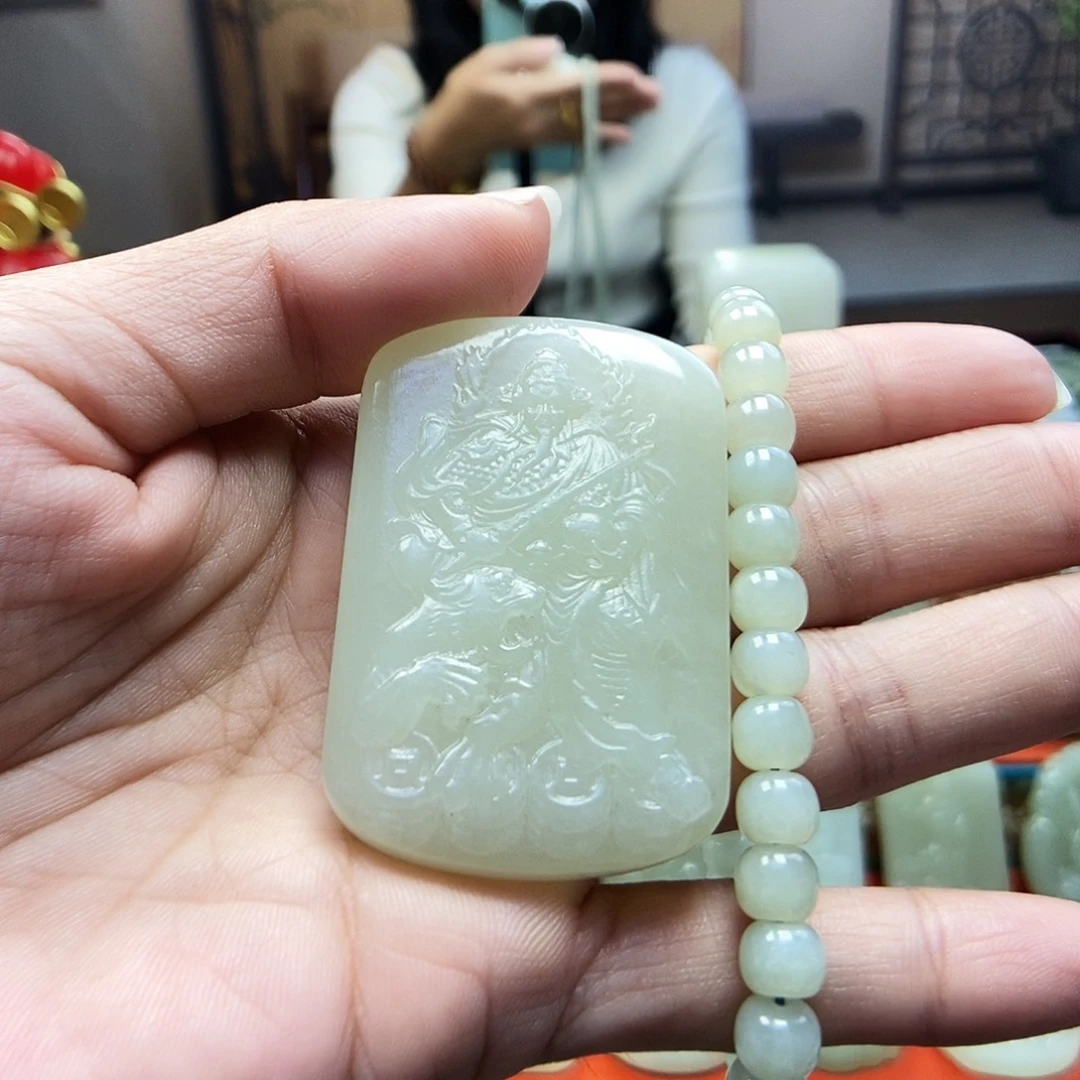 颈饰未镶嵌和田玉苦*茶