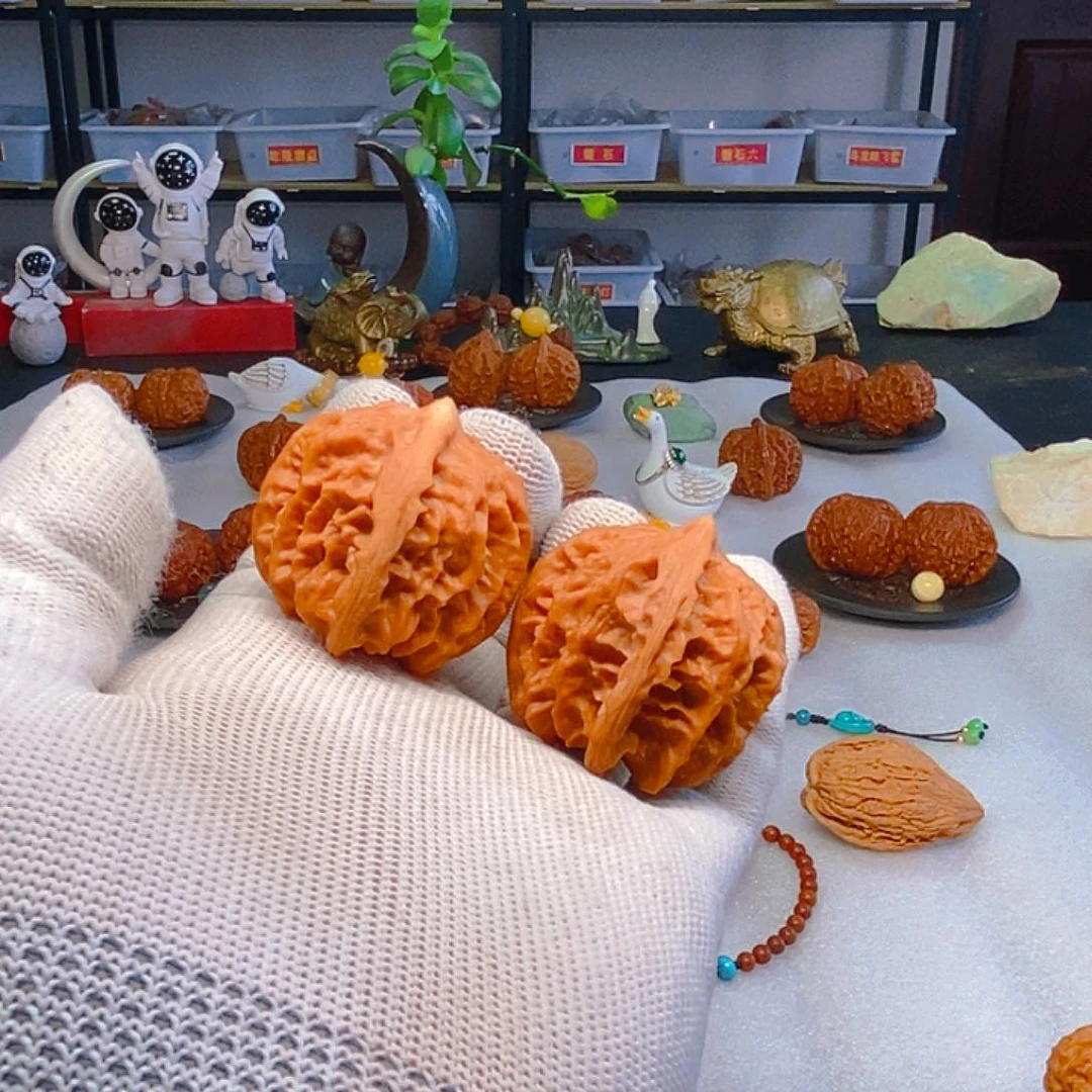 文玩核桃把件大龙