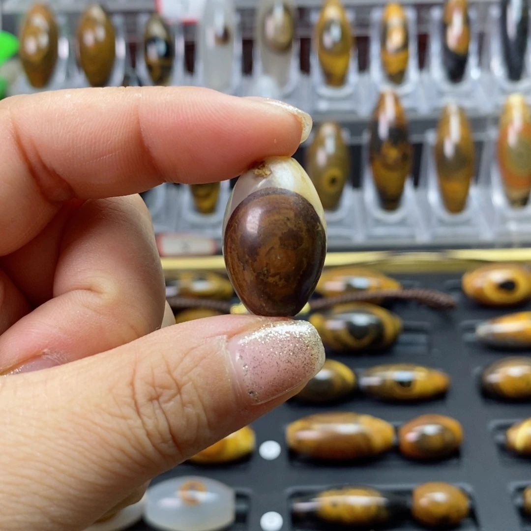 玛瑙/玉髓颈饰合金