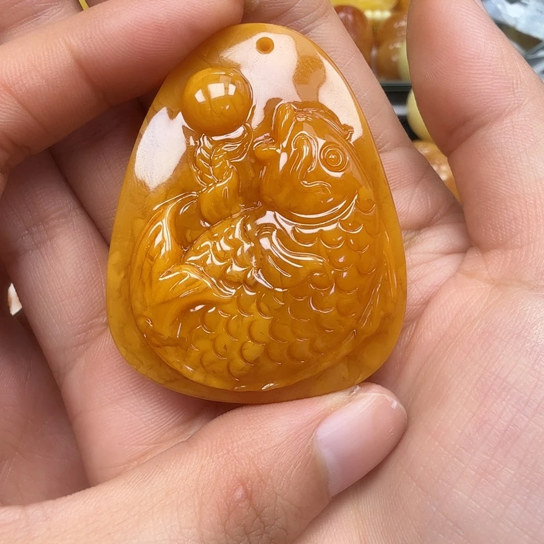 琥珀未镶嵌裸石你好