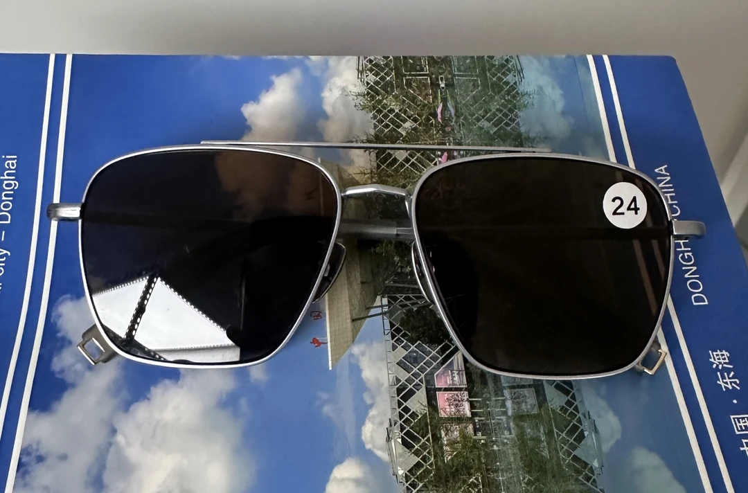 24纯天然水晶石头镜纯钛框防紫外线润眼护目墨镜开车钓鱼通用百搭