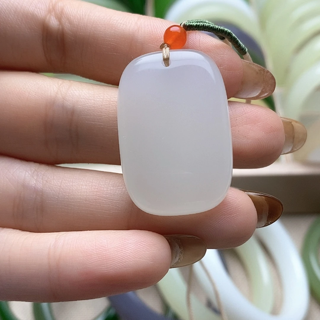 和田玉（糖玉）未镶嵌颈饰