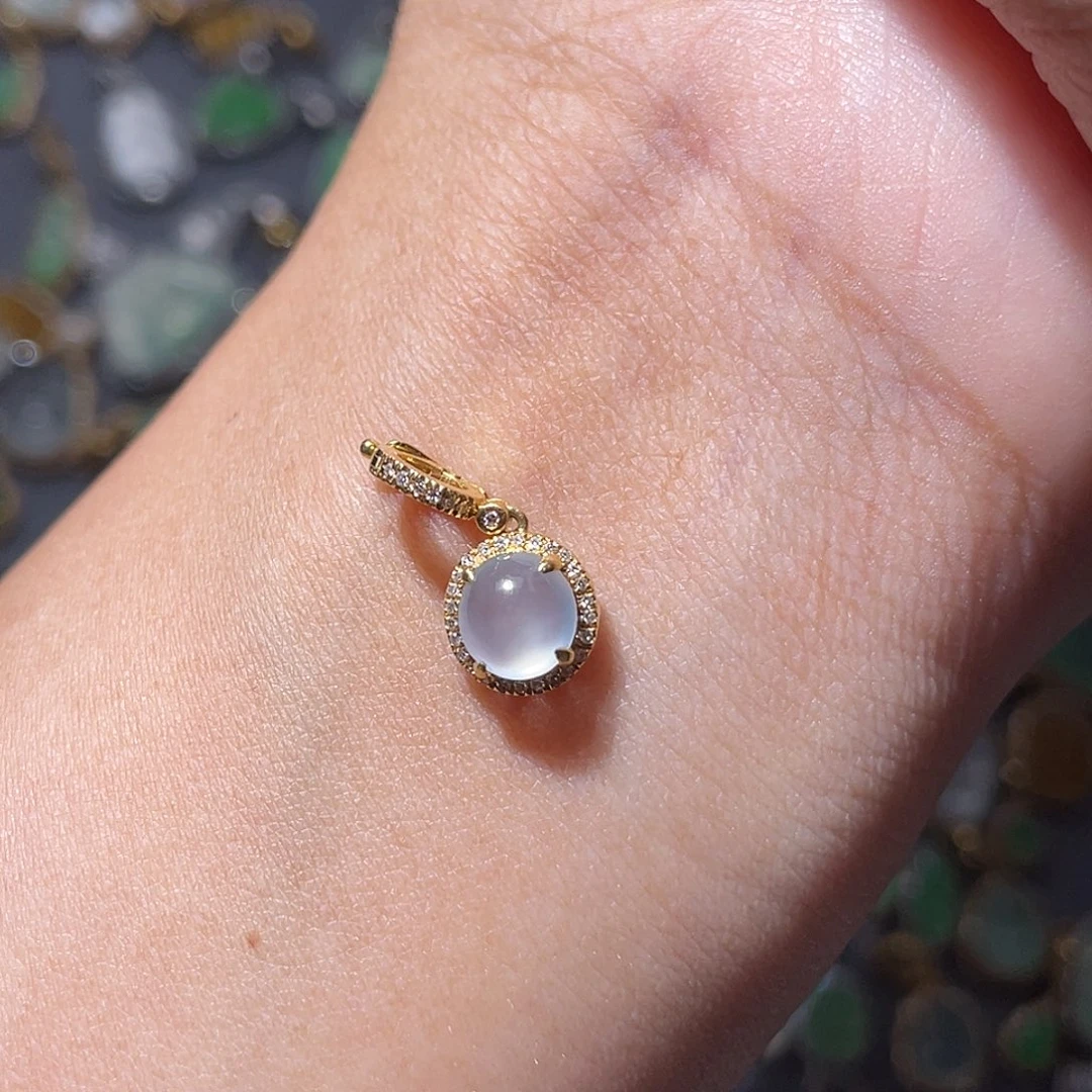 吊坠(不含链)18K金镶嵌翡翠