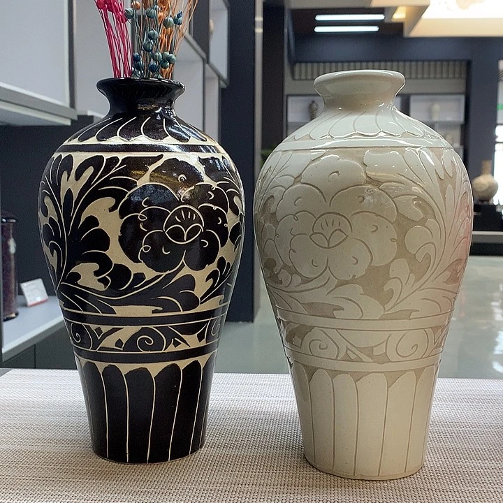 磁州窑黑杯对瓶4号