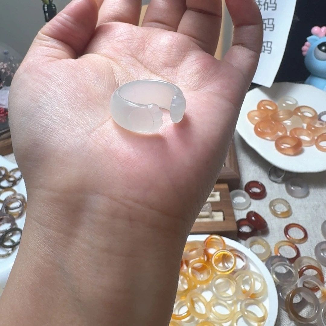 未镶嵌戒指玛瑙/玉髓652港18