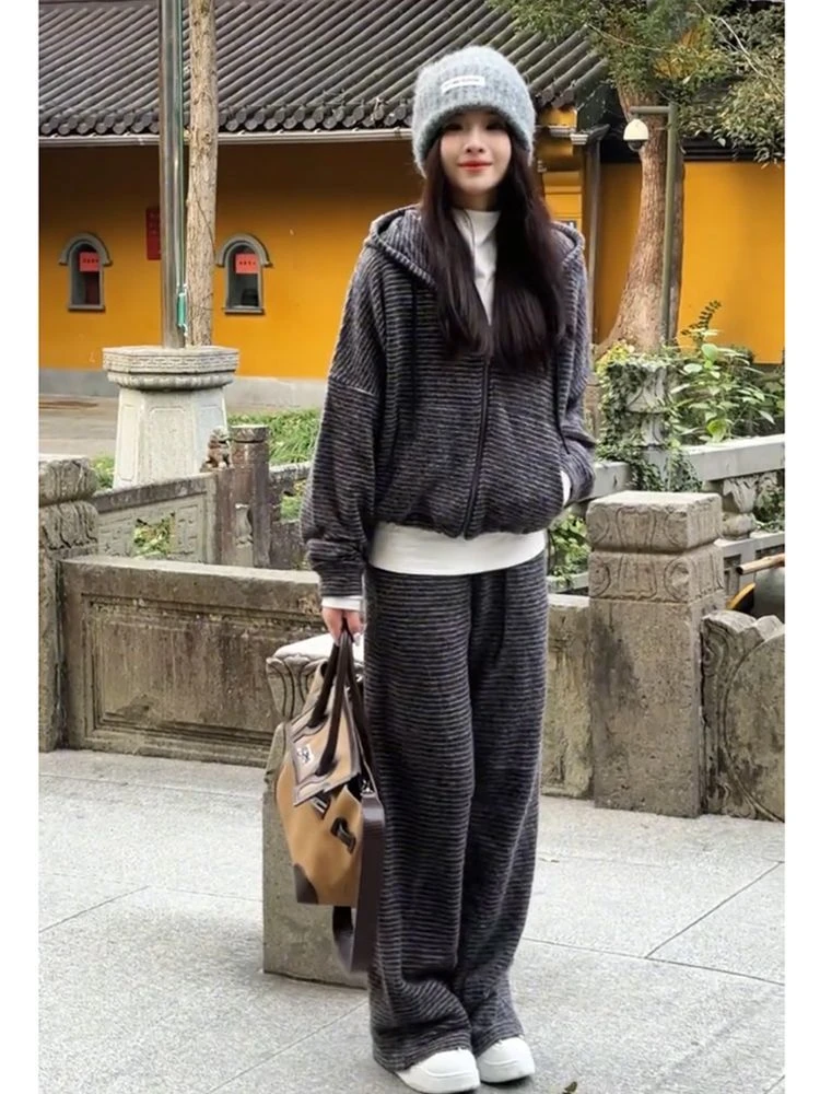 新品上新！春秋季主打款条纹连帽卫衣阔腿裤女两件套，时尚洋气潮流