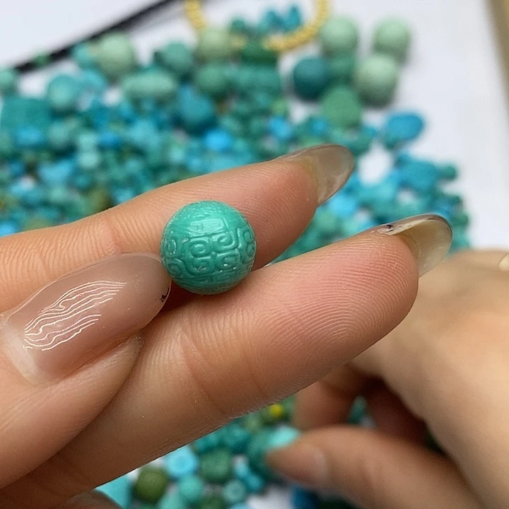 绿松石未镶嵌珠宝奇石