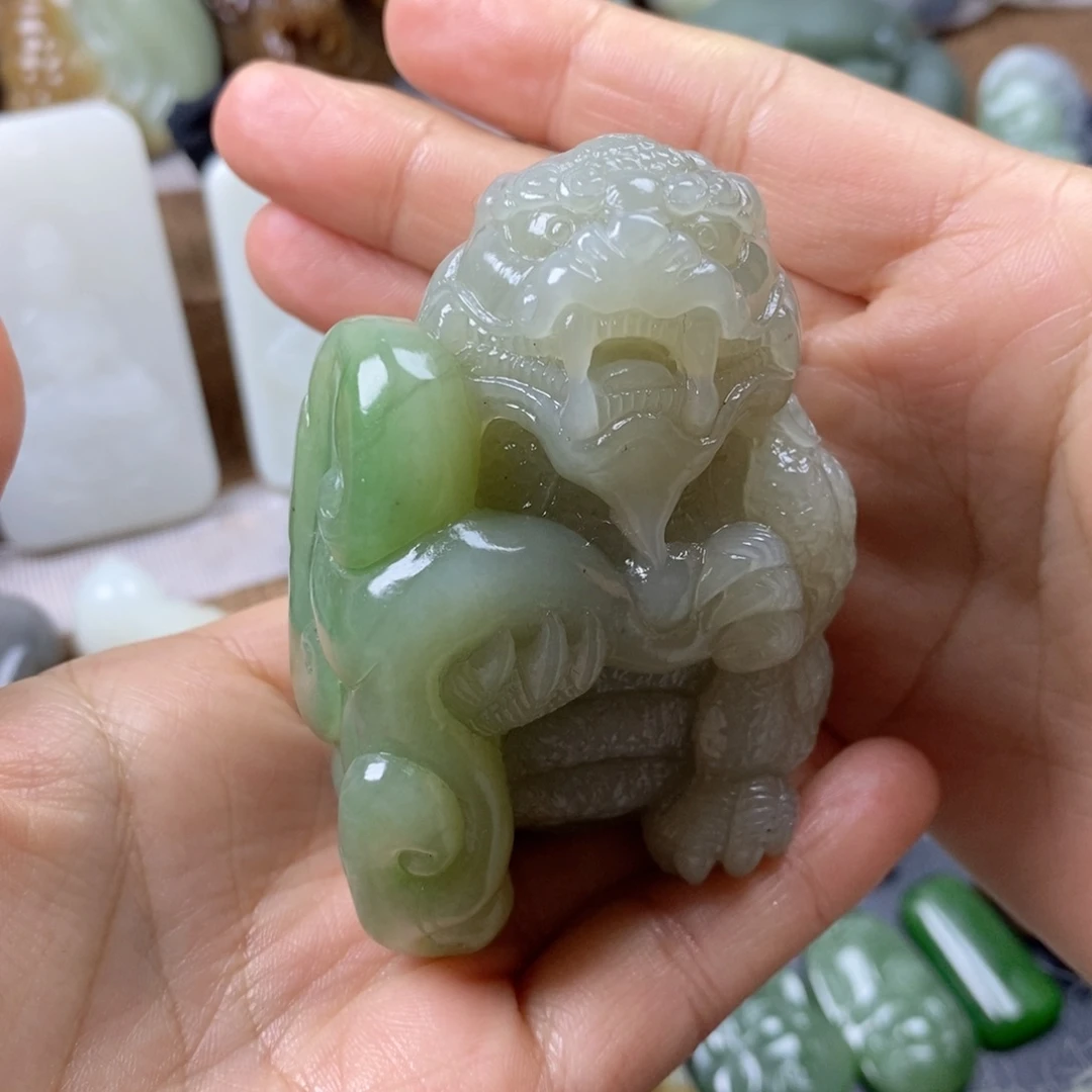 未镶嵌和田玉把件