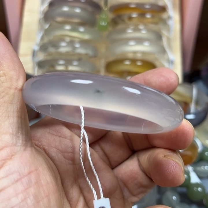 空***话玛瑙/玉髓未镶嵌手镯