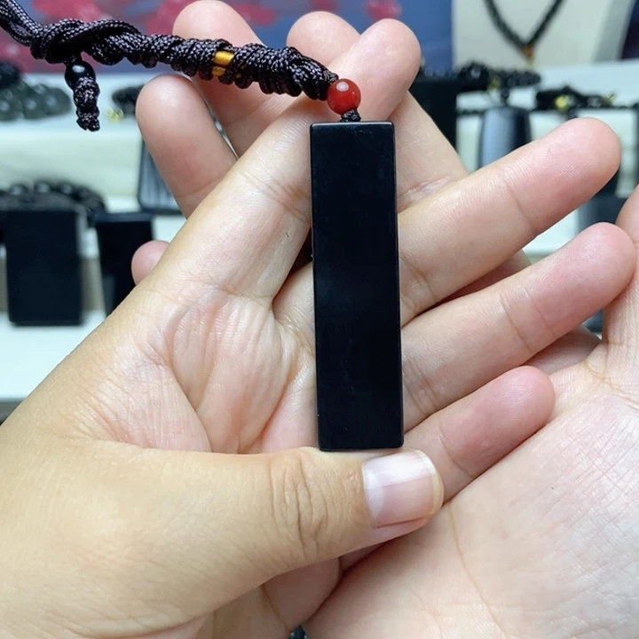 未镶嵌手链和田玉（墨玉）虫*黑羊脂无事牌