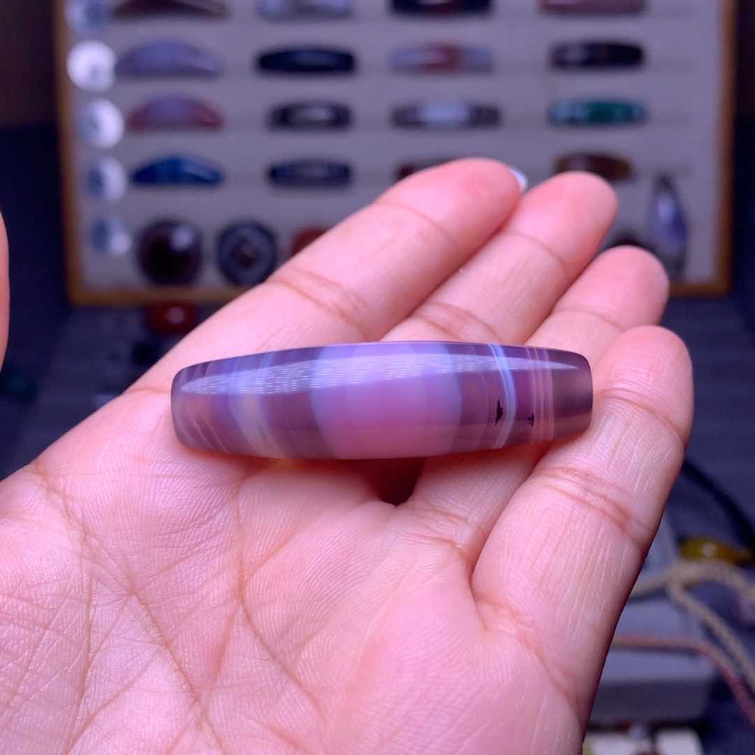 车***龙未镶嵌玛瑙/玉髓珠宝奇石