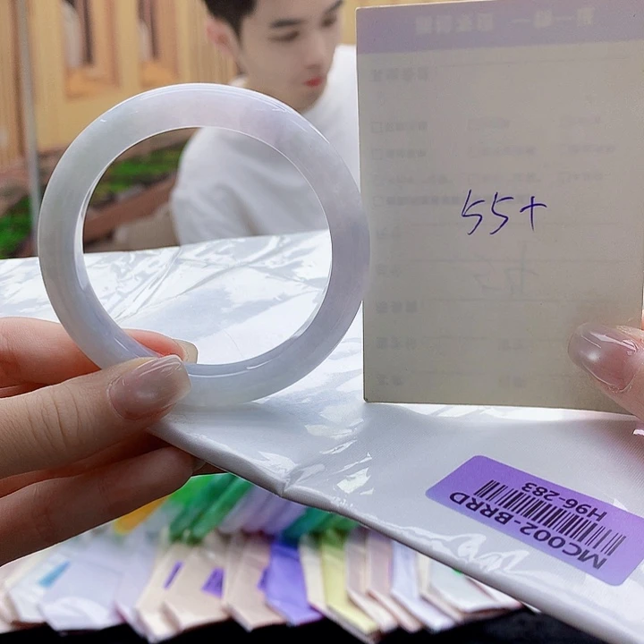 翡翠手镯未镶嵌vv