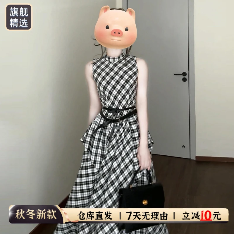 初夏穿搭黑色无袖背心连衣裙子女装夏季2025新款格子气质法式长裙