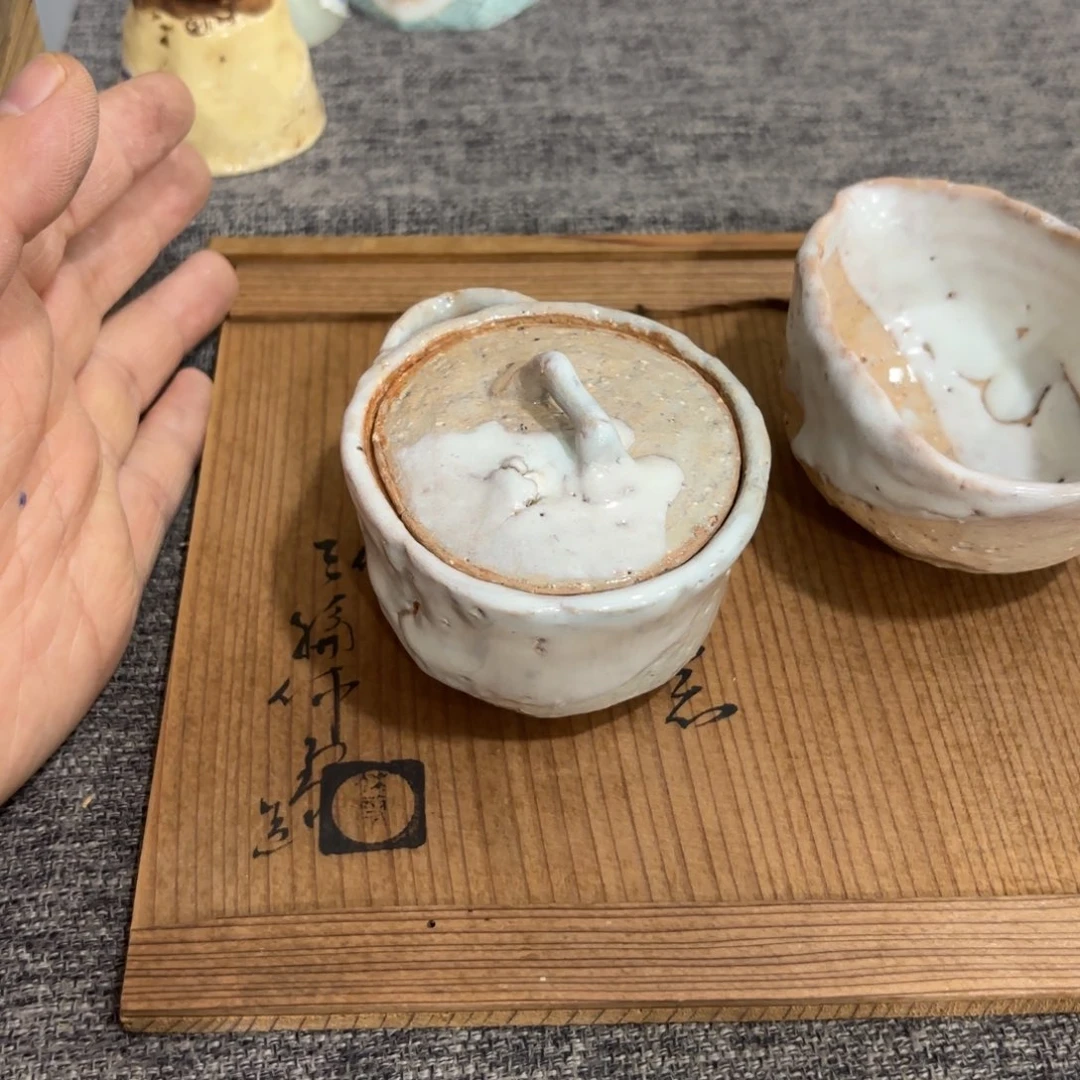 瓷片非常好看的花瓶