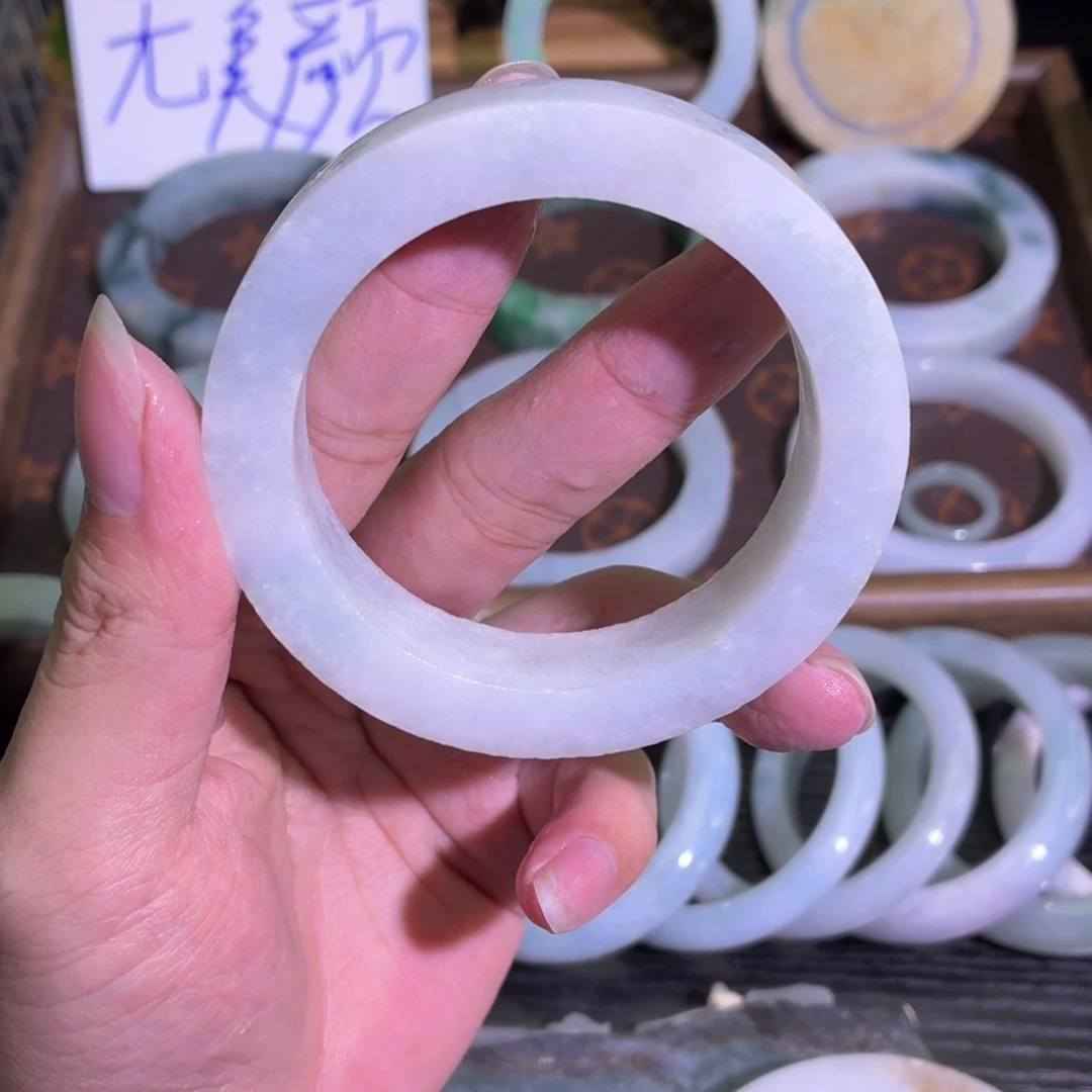 定制翡翠未镶嵌翡翠A货毛胚手镯定制