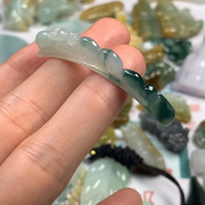 颈饰未镶嵌翡翠翡翠