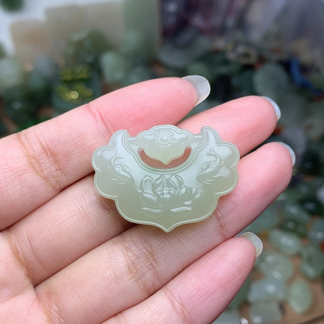 和田玉吊坠未镶嵌